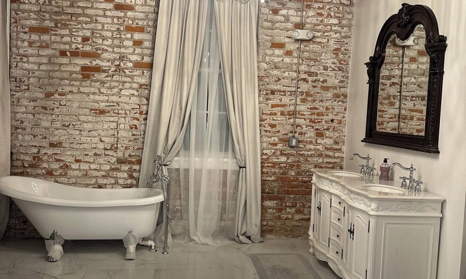 Sunshine Apartamento | Charming studio with AC & WiFi in Historic District of Plaquemine