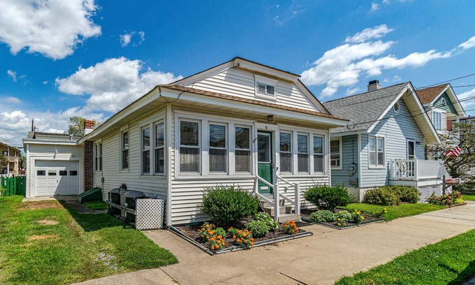 Riviera Cabaña | Charming Summer Cottage in Ocean City!