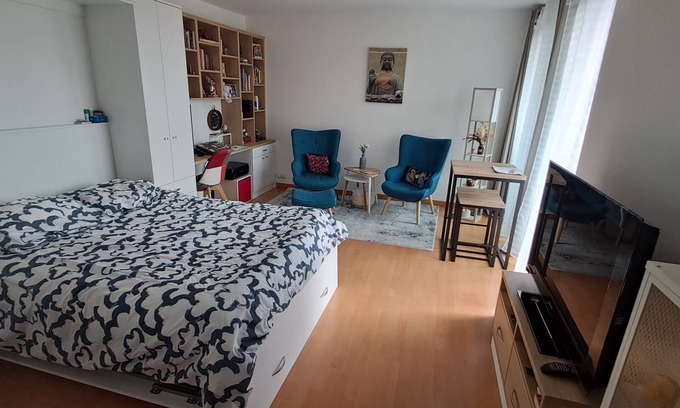 Hyeres City Centre Apartamento | Charming T1 with balcony in Hyères