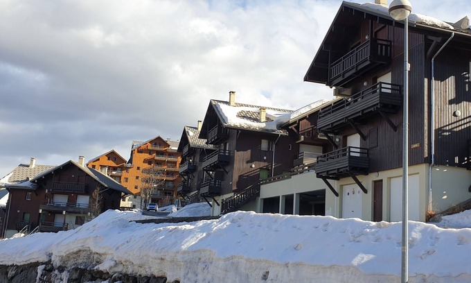 Puy-Saint-Vincent Apartamento | Charming T2 chalet in Puy Saint Vincent 1700 for 4 people