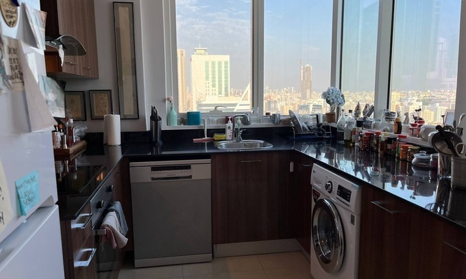 Sanabis Casa | Charming tower with 1 bedroom, WiFi, Gym, pool in the Middle of the City