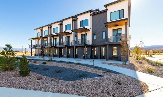 Grand Junction Casa | Charming townhome w/direct access to River Trail, Las Colonias and Downtown GJ!