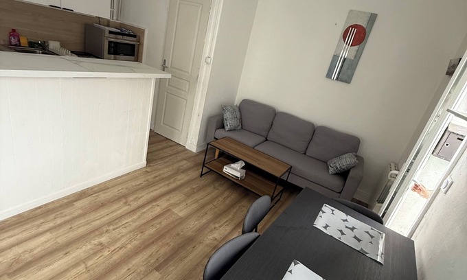Grand-Couronne Casa | Charming townhouse, fully equipped, 2 steps from shops