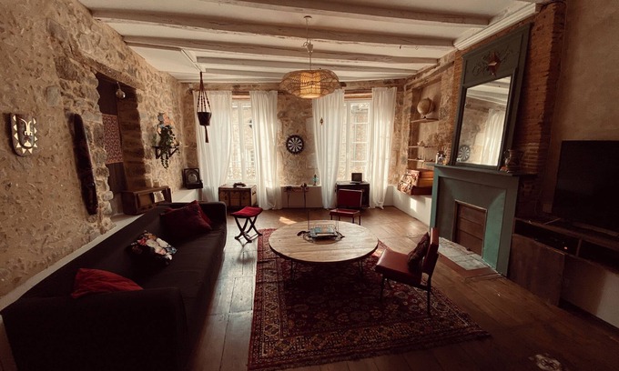 Chabanais Casa | Charming townhouse on chabanais oldest historic street