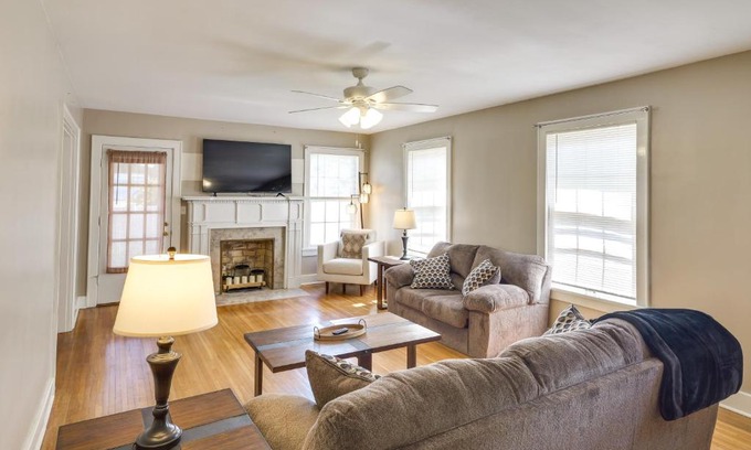 Tullahoma Casa | Charming Tullahoma Stay with Great Walkable Location