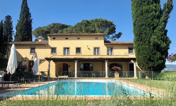Cortona Villa | Encantadora villa toledana con vistas impresionantes y piscina privada