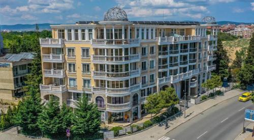 Burgas Apartamento | Charming Two-Bedroom Apartment in Villa Roma