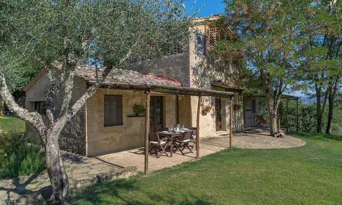 Buonconvento Otro | Encantador y acogedor dos niveles renovado henil-loft para 2 personas o 4 personas