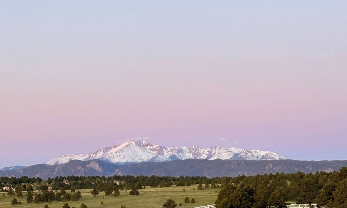 Monument Otro | Charming updated 1889 farmhouse in serene Larkspur/Monument Colorado.