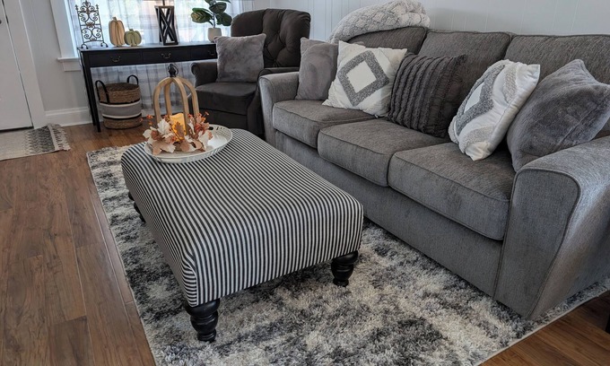 Franklin Casa | Charming & Updated Cozy/Clean 2 bed house! Luxury beds & covered back patio!