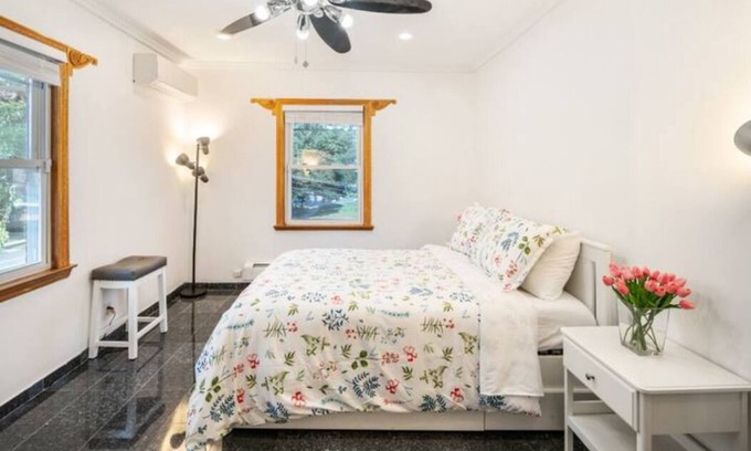 Queens Casa | ★Charming Urban Getaway for NYC vacation ★