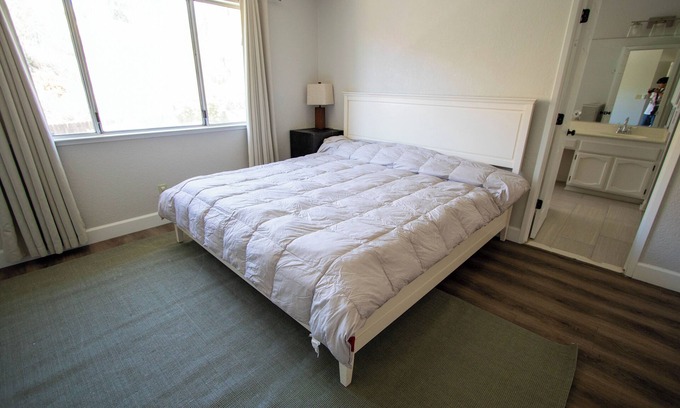Nut Tree Casa | Charming Vacaville Escape – Cozy and Comfortable House