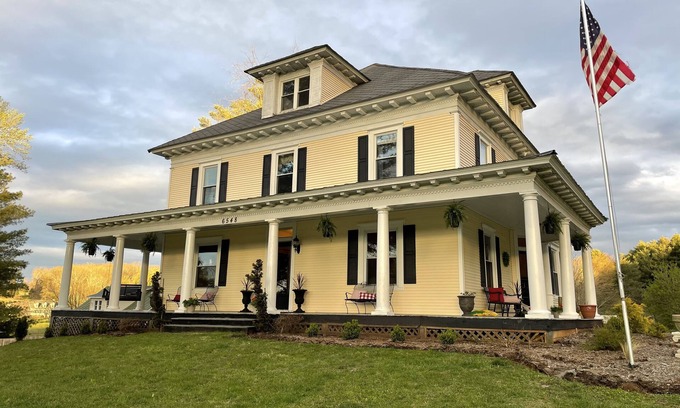 Copper Hill Casa | Charming Victorian Home Close to The Blue Ridge Parkway - Mile Marker 146