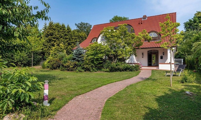 Hohwacht Casa | Charming Villa Magnolia for 10 people just 200 meters from the sandy beach