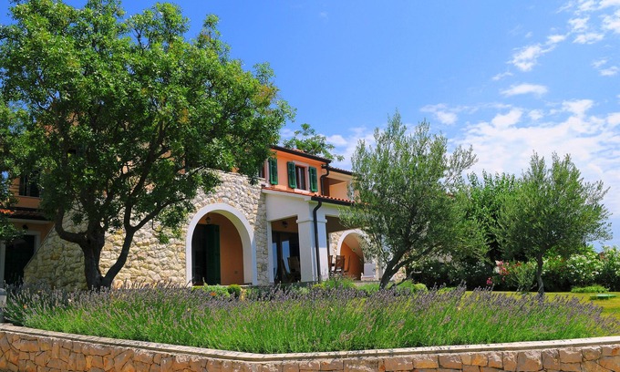 Stanisovi Villa | Villa con Encanto Marina