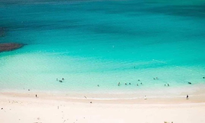 Flamenco Villa | Charming Villa on Stunning Flamenco Beach Stylish & Confort steps to paradise🏝