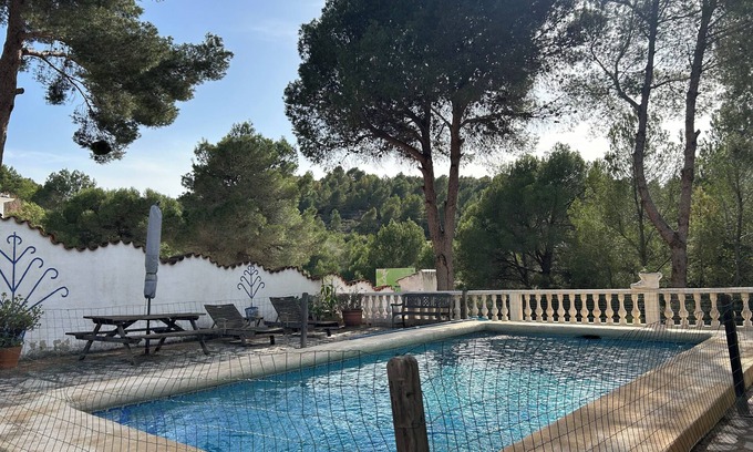 Denia Chalet De Esquí | Encantadora villa con jardín y piscina privada en Denia Playa y montaña juntos.