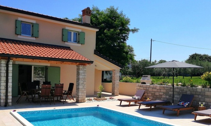 Radini Villa | Villa Stella / Beautiful Villa Stella in Juricani, northern Istria