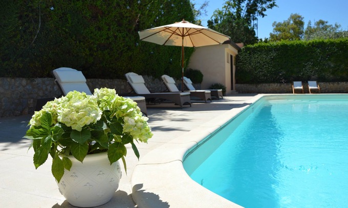 Palermo Villa | Encantadora villa con piscina en Mondello, el lujo, el confort, relajación, playa y tenis!