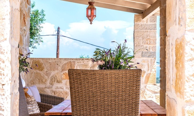 Mpogdanatika Casa | Villa Kiki - Enjoy Seaviews & Sunrise at 2BR Villa NR Gaios w/Private Pool