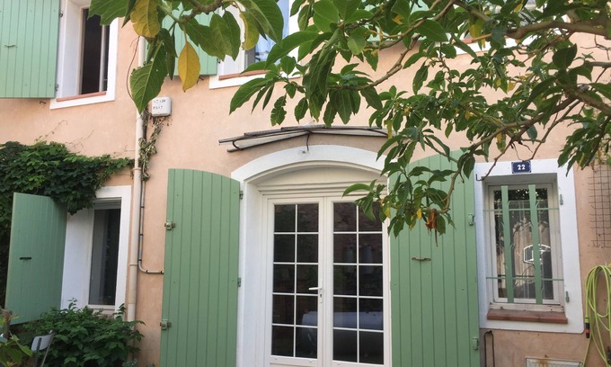 Puget-Ville Casa | Charming village house, quiet location!