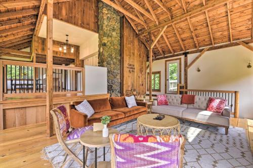 Waitsfield Casa | Charming Waitsfield Escape 10 Mi to Sugarbush!