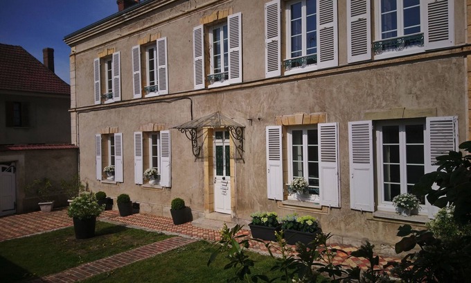 Ecos Casa | ALQUILER EL JARDÍN SECRETO, CON ENCANTO ALQUILER 6 PERSONAS CUALQUIER CONFORT, WI FI GRATIS.