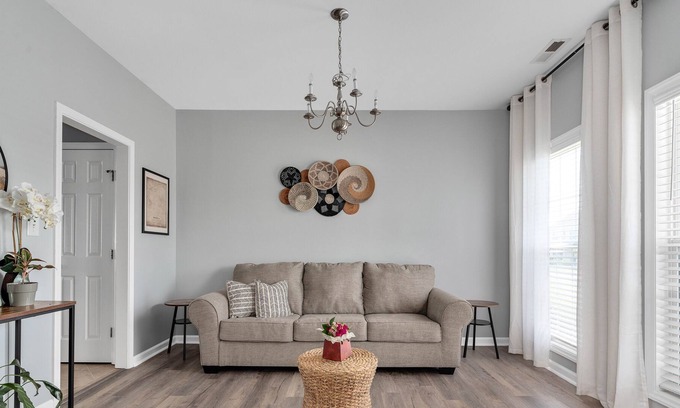 Wake County Casa | Charming Wendell Home w/firepit and pool table