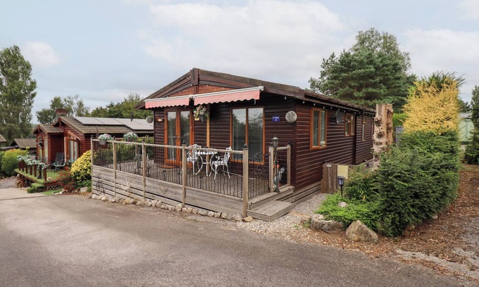 Capernwray Cabaña | CHARNWOOD, pet friendly, country holiday cottage in Carnforth