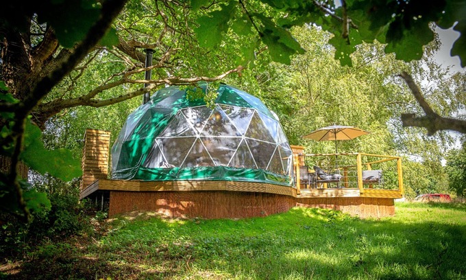 Chiddingstone Hoath Chalet De Esquí | Chartwell Luxury Dome