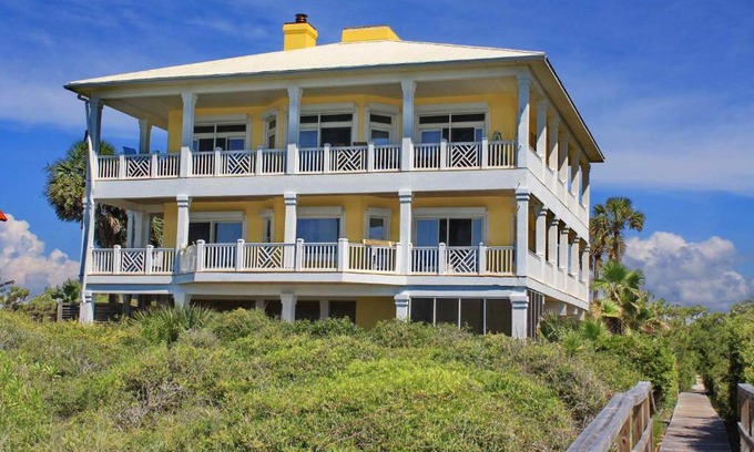 East End Casa | Chasing The Sun