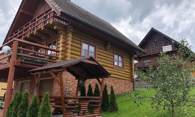 Bobrovnik Chalet De Esquí | Chata na brehu Liptovskej Mary