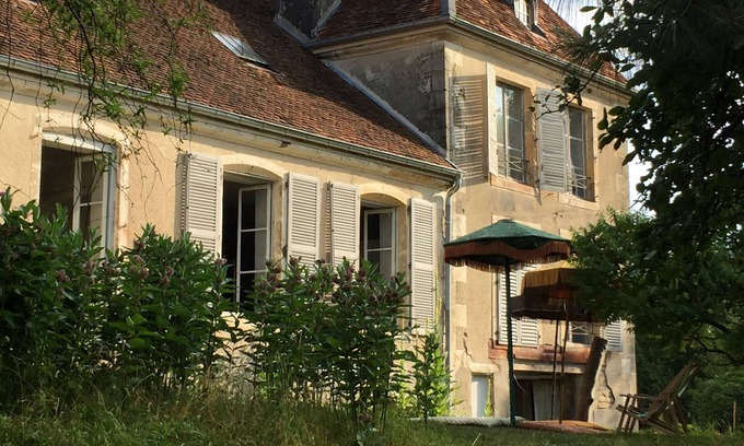 Pisseloup Otro | Chateau D'Aigremont Detached wing 5 bedrooms 4 bathrooms living room kitchen park...