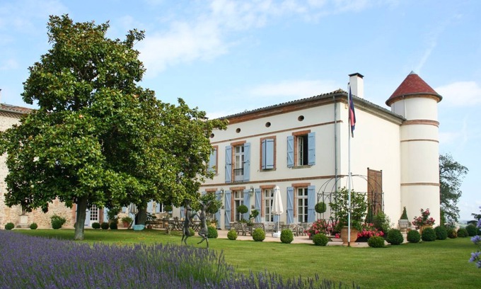 Saint-Victor-Rouzaud Otro | Chateau De La Joie - Nueve Habitaciones , Capacidad 14