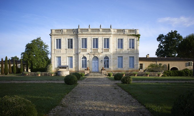 Beguey Otro | Castillo Birot - casa rodeada de viñedos
