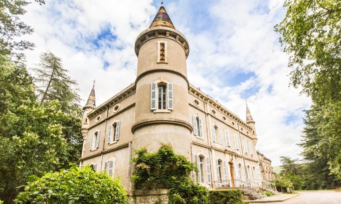 Grospierres Cama Y Desayuno | Chateau de Bournet