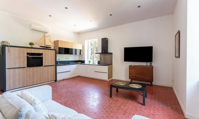 Miramas Apartamento | Chateau de Couvent Apartamento para 2 personas junto al campo de golf