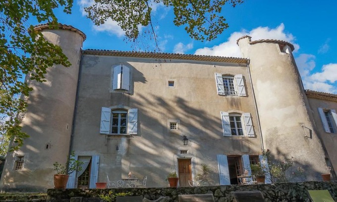 Chabestan Cama Y Desayuno | Chateau de Laric
