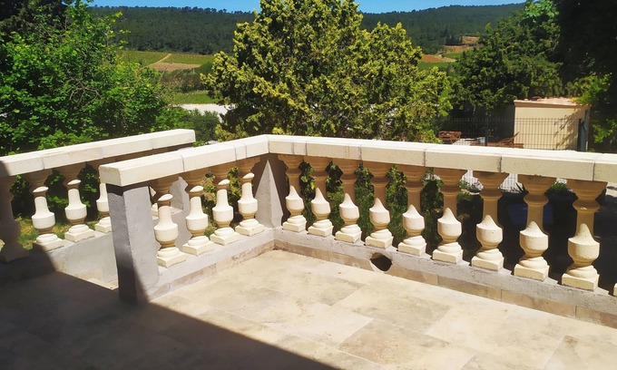 Lagrasse Casa | Chateau de Prax Viel, swimming pool, mini farm, air-conditioned - Gîte Syrah