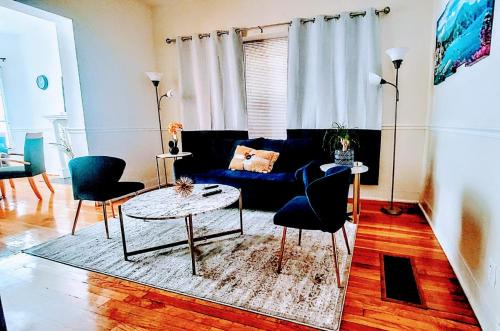 Woodlawn Casa | Chateau de Woodlawn - Room II - Le Parisienne