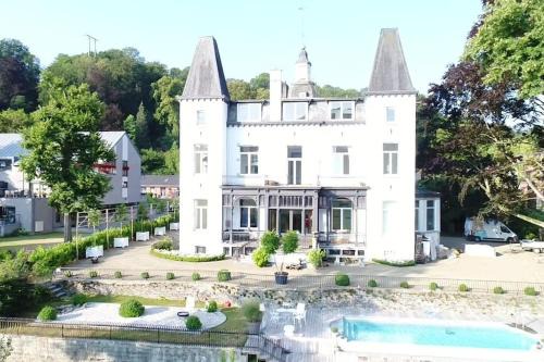Esneux Apartamento | Chateau en bord d'Ourthe