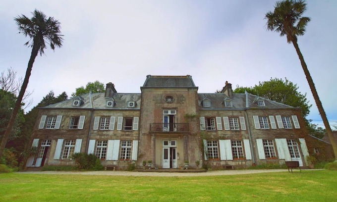 Tamerville Casa | Chateau Le Mont Epinguet