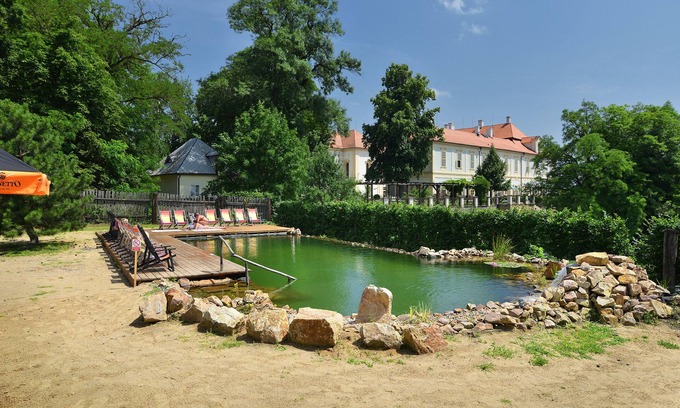 Loucen Otro | Chateau Loucen Garden Retreat