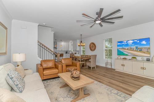 Murrells Inlet Casa | Chateau Papillon-Elegant 5BR Beach House-Steps from the Beach