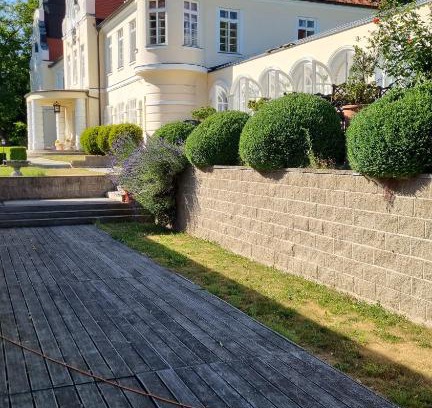 Mlada Vozice Hotel | Chateau Radvanov Pension
