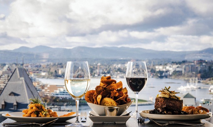 Downtown Victoria Hotel | Chateau Victoria Hotel and Suites