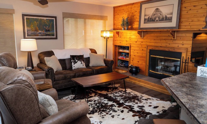 Hidden Valley Condominio | Chateau W a Ski-in Ski-out upscale 2-bedroom condo