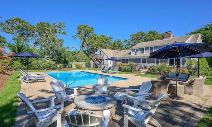 North Chatham Casa | Pool and Private Association Beach In Cannon Hill RPAM006
