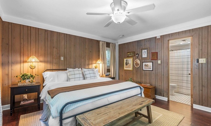 Lookout Mountain Cabaña | Chattanooga Suite on Lookout Mountain