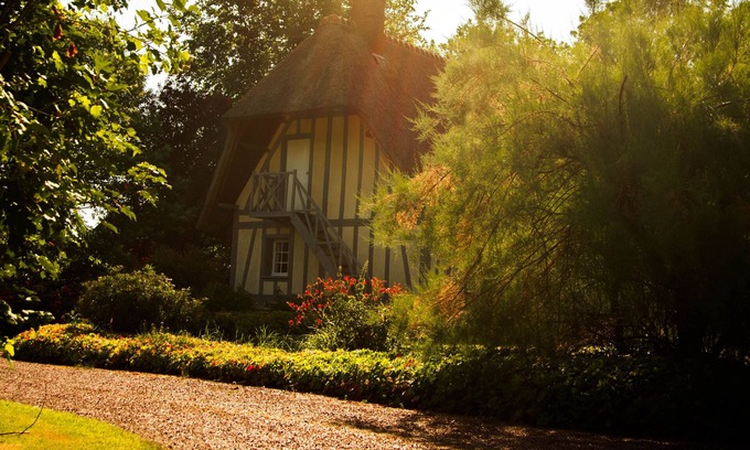 La Crique Casa | thatched cottage of the thorn